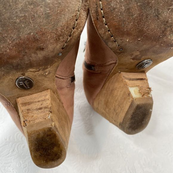 Frye Women’s 7.5 Reina Booties READ WEAR - Picture 16 of 16